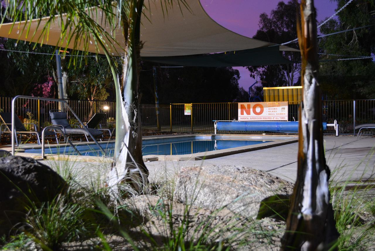 Yarrawonga Riverlands Tourist Park Exteriör bild